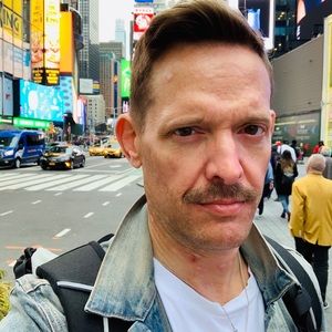 Meet your Posher, Chris